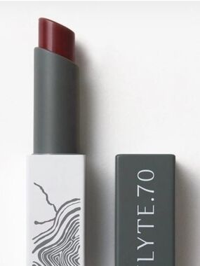Flyte 70- Lip Lacquer- Fast Car- .10 Oz